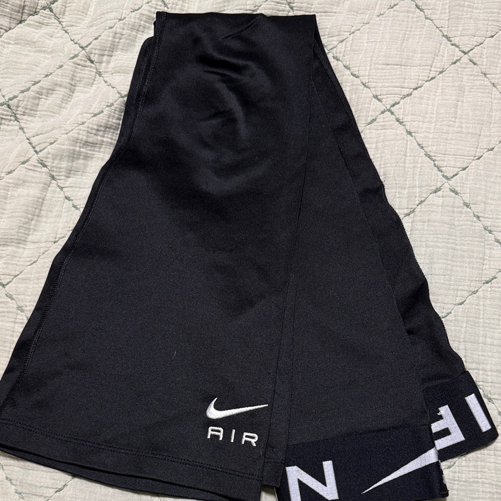 Nike girls Black flared yoga pants